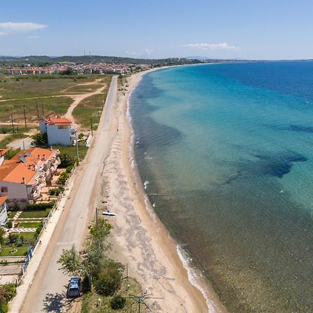 Alexandra'S Maisonette. Paralia Dionysiou Exterior foto