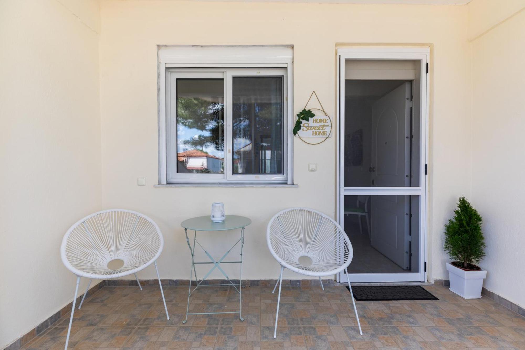 Alexandra'S Maisonette. Paralia Dionysiou Exterior foto