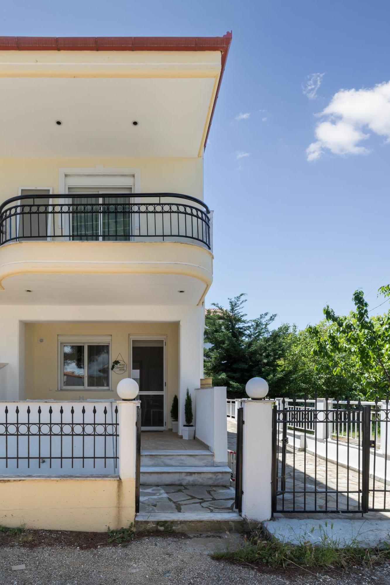Alexandra'S Maisonette. Paralia Dionysiou Exterior foto